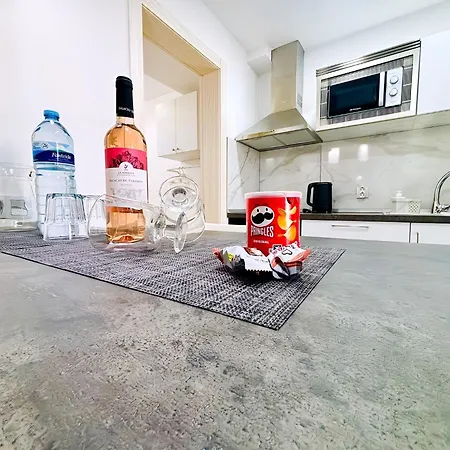 Apartman Bellissima With Pool And Wi-fi, 200m From The Sea In Puerto del Carmen