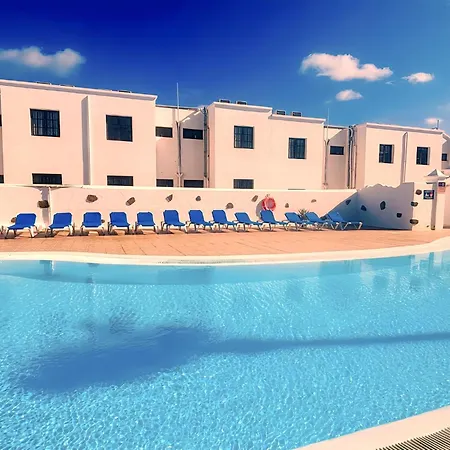 Bellissima With Pool And Wi-fi, 200m From The Sea In * Puerto del Carmen