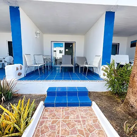 Bellissima With Pool And Wi-fi, 200m From The Sea In