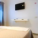 公寓 Bellissima With Pool And Wi-fi, 200m From The Sea In *