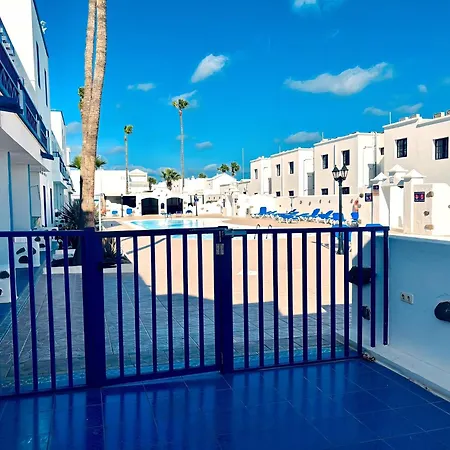 Apartment Bellissima With Pool And Wi-fi, 200m From The Sea In Puerto del Carmen (Lanzarote)