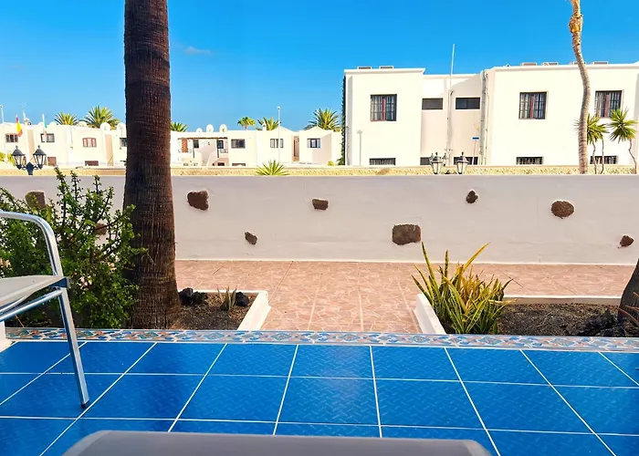 Bellissima With Pool And Wi-fi, 200m From The Sea In Apartment *