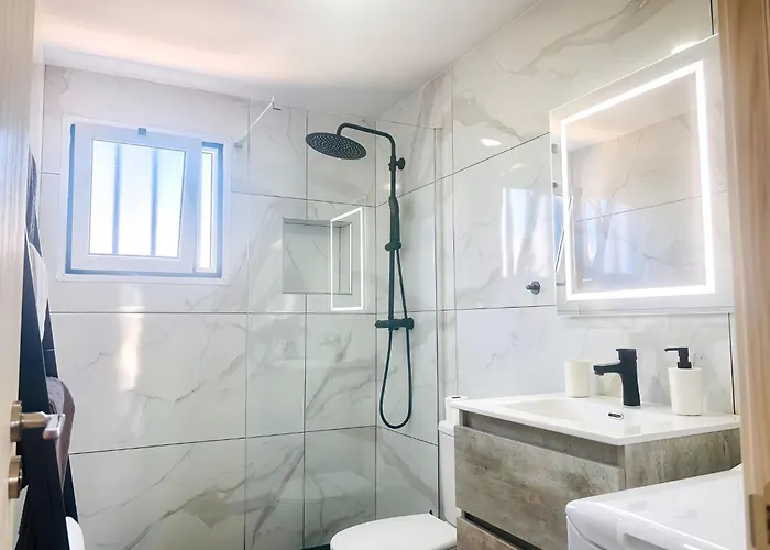 Appartement Bellissima With Pool And Wi-fi, 200m From The Sea In *